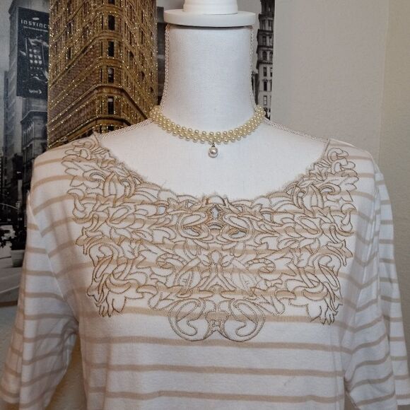 Tshirt with lace in the front by Rafaella size XL/EG - Picture 3 of 8
